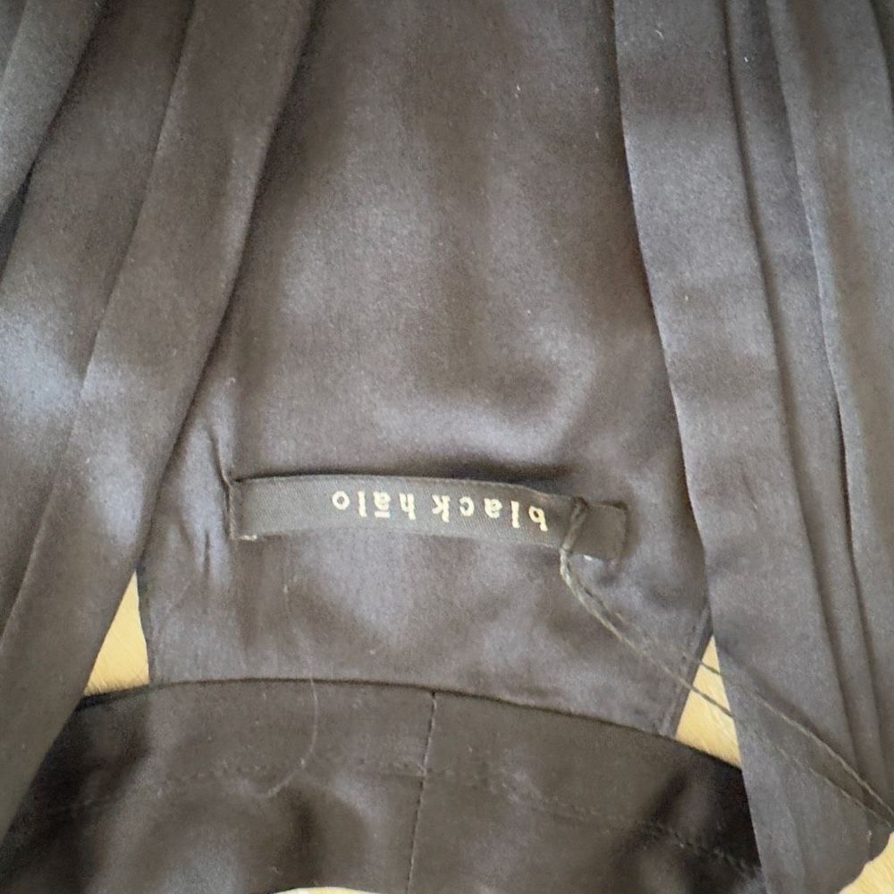 Designer Black Halo elegant black 100% silk mini dress sz XS - Picture 6 of 7